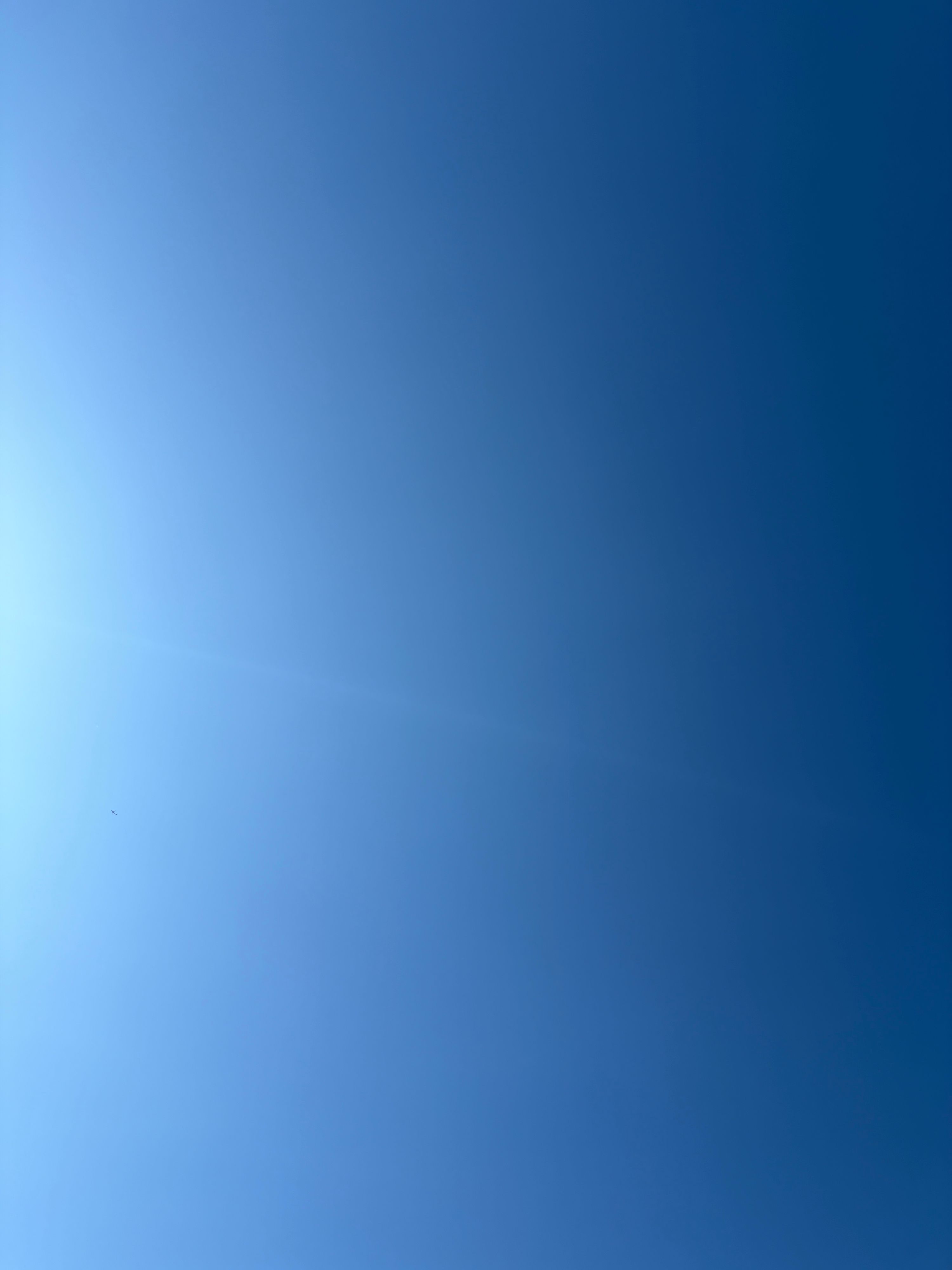 the sky with no clouds