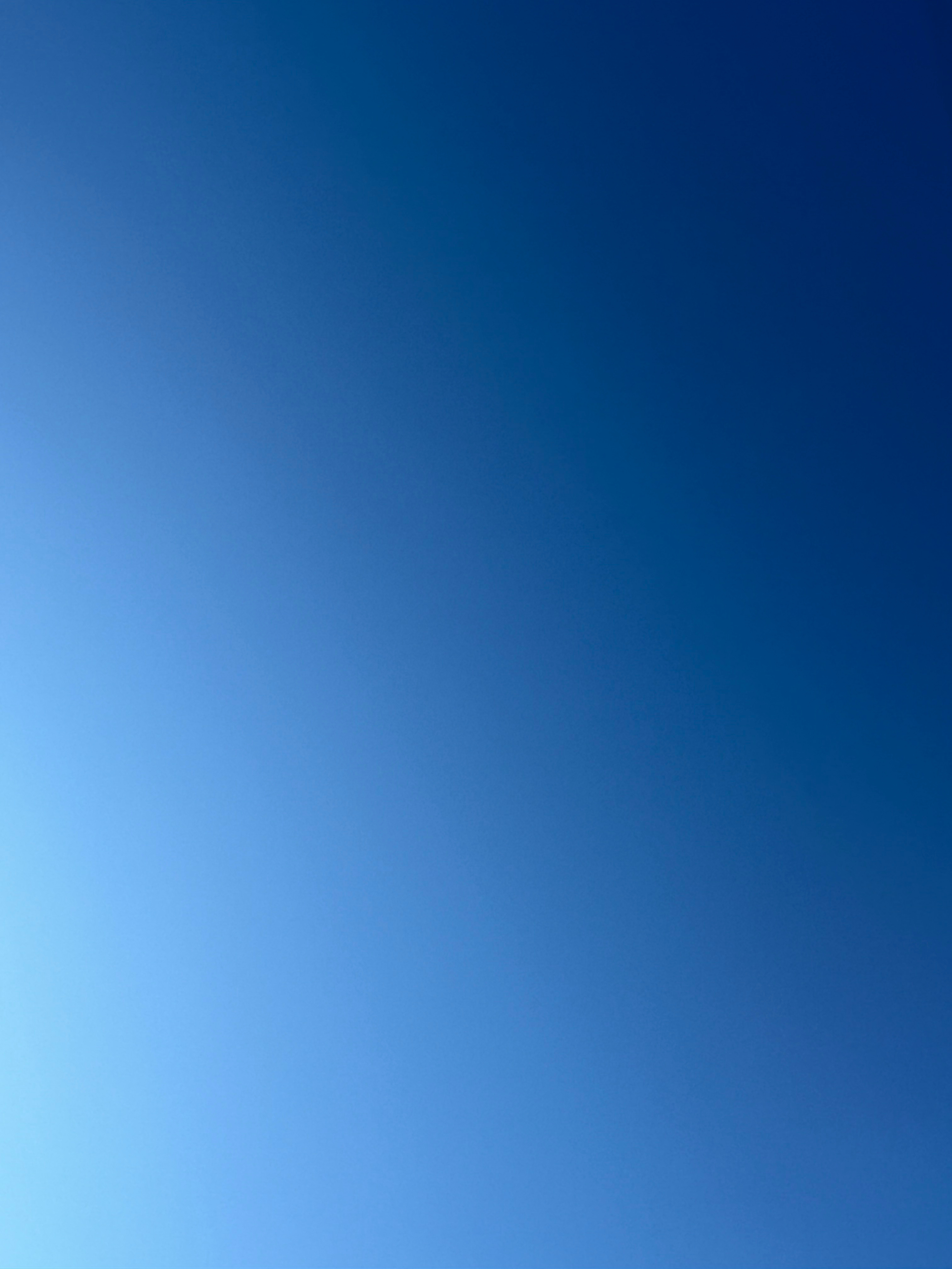 the sky with no clouds