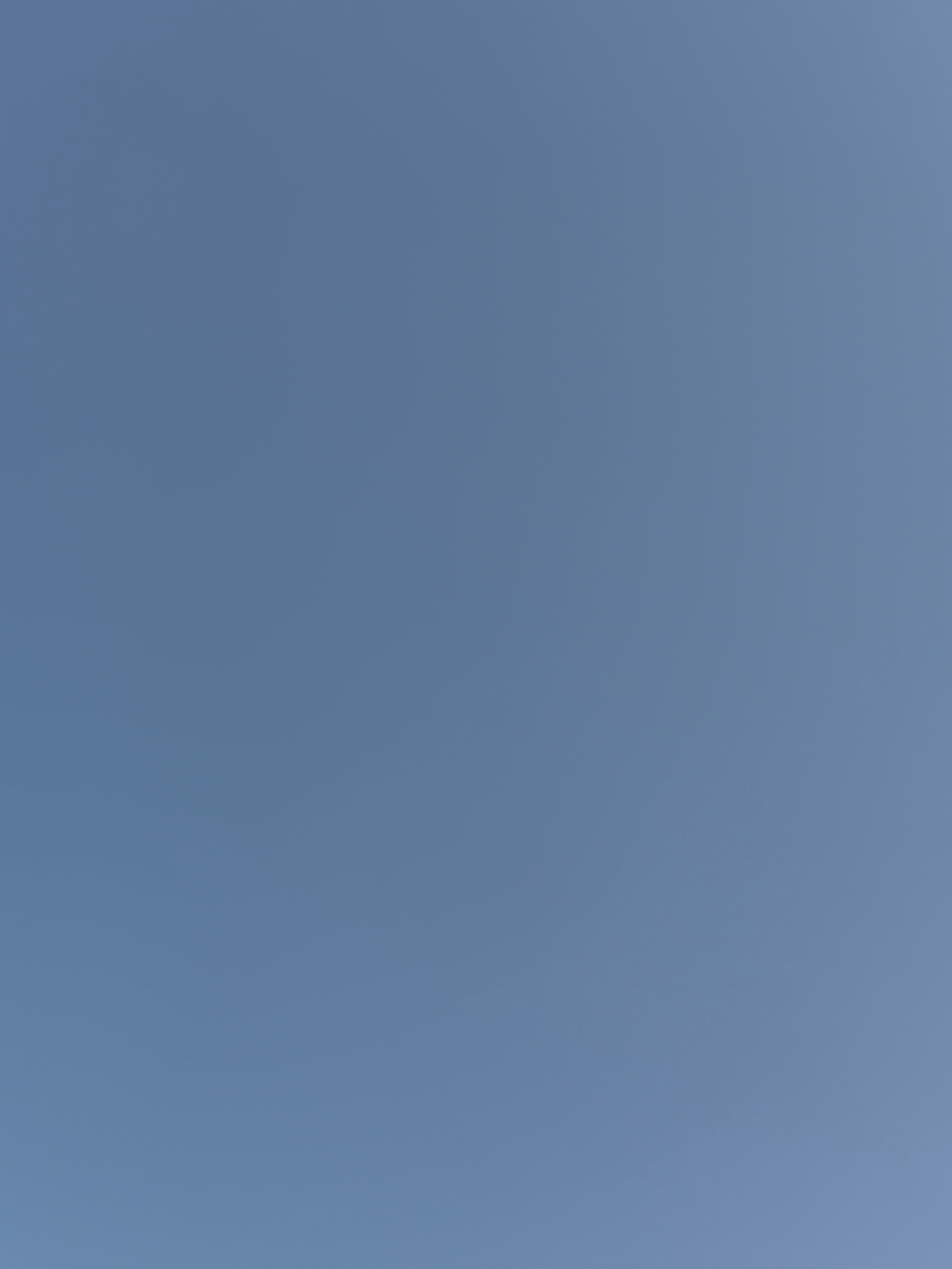 the sky with no clouds