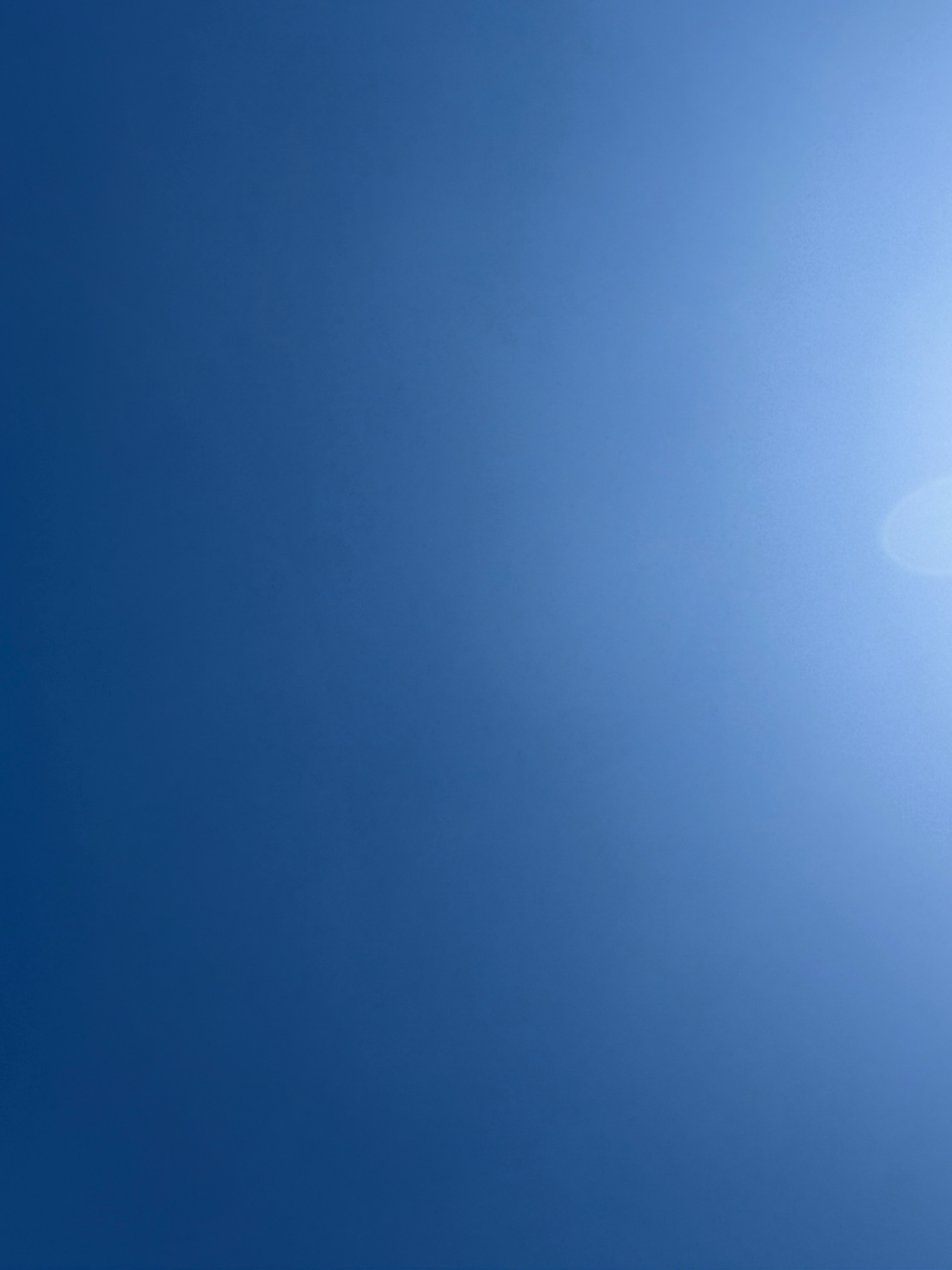 the sky with no clouds