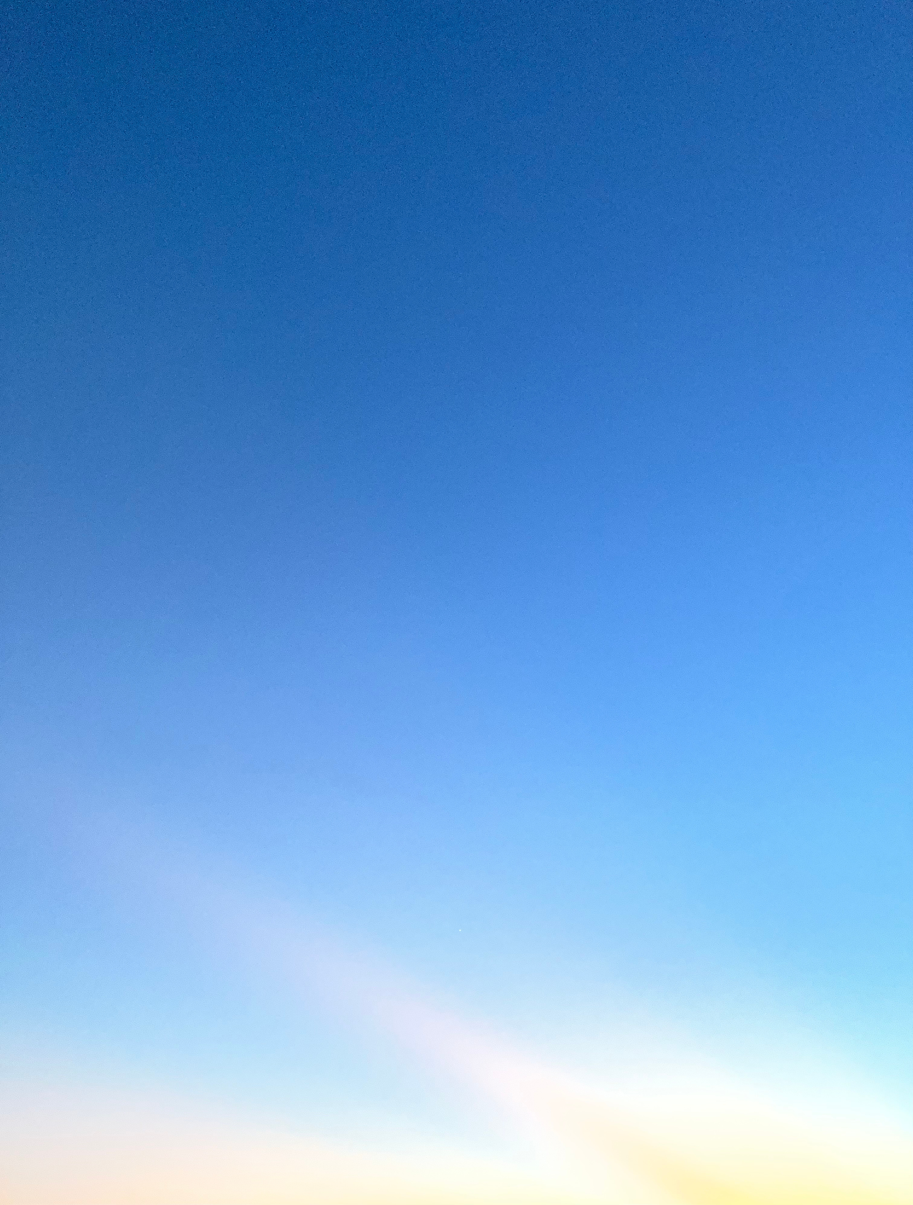 the sky with no clouds
